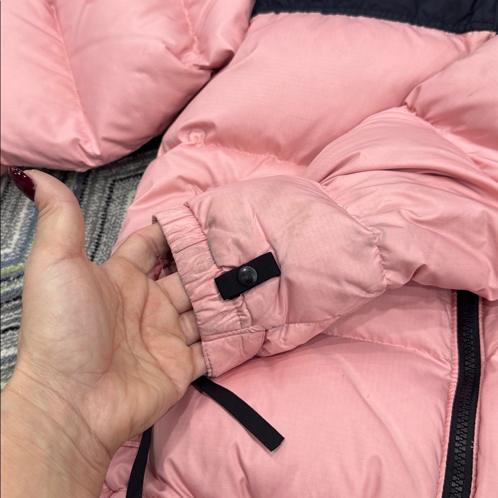 The North Face nuptse 700 Black and Pink Puffer Jacket for woman - Picture 7 of 10